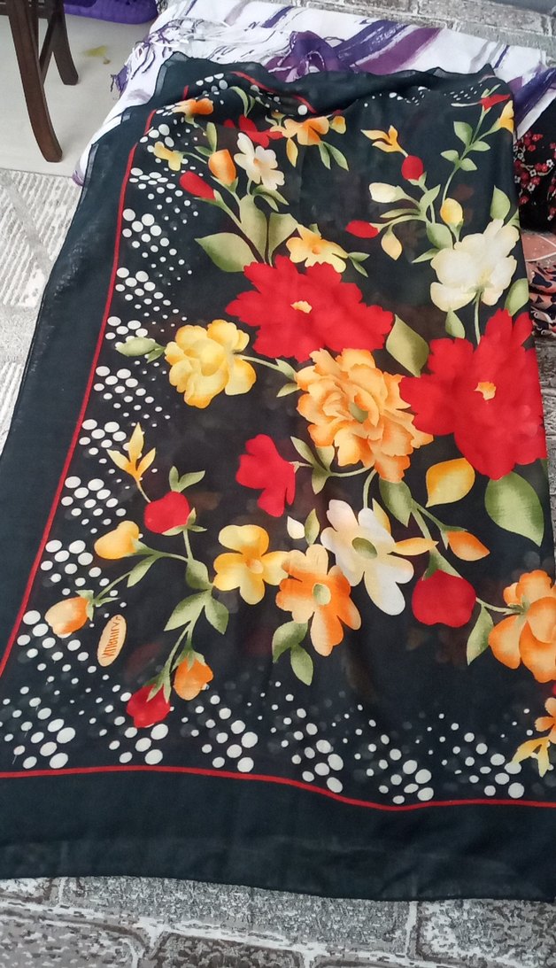 Çiçek Desenli Çok Renkli Kadın Şal - Görsel 2