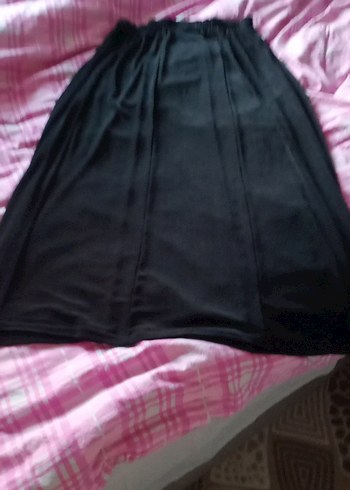 Siyah Uzun Dökümlü Kadın Etek - Görsel 3