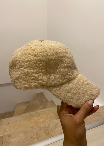 Sokak Stili Bej Kürklü Kadın Şapka