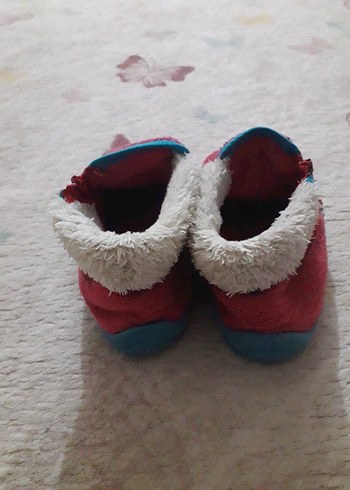 Kızlar için renkli nakışlı sıcak terlik - Görsel 3