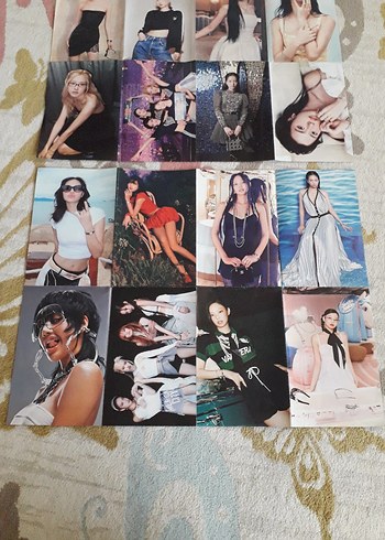 Farklı Posterlerle K-pop Grubu Fotoğraf Seti - Görsel 6