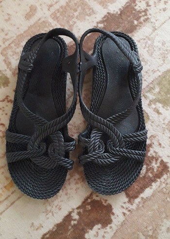 Tokalı Lacivert Dolgu Topuklu Çocuk Sandalet - Görsel 5