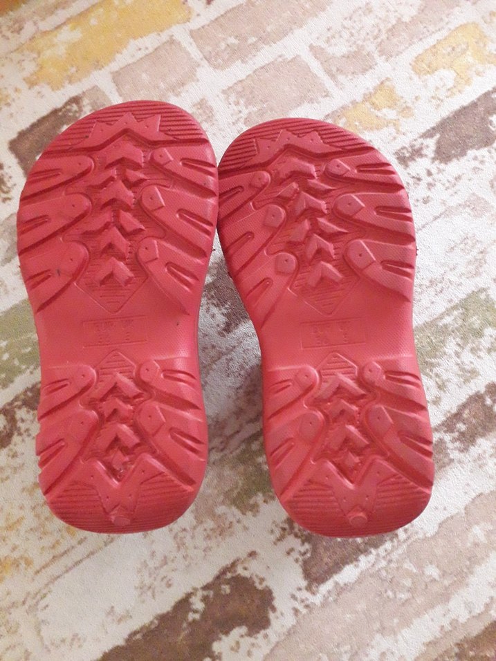 Kız Çocuk Kırmızı Tokalı Terlik - Görsel 4