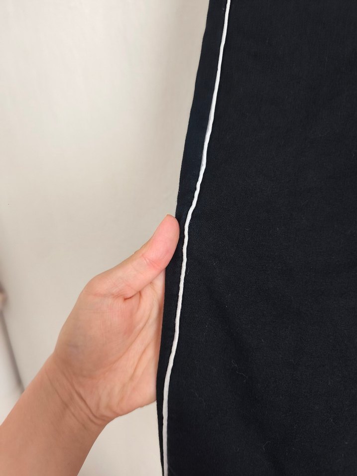 TRENDYOLMAN kenarı çizgili eşofman altı - Görsel 4