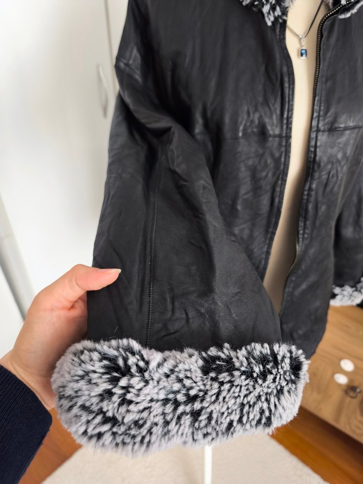 Gri Kürklü Siyah Deri Kadın Ceket - Görsel 5