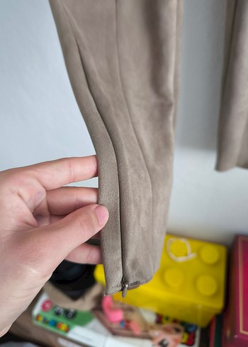 m Beden zara Bej Süet Kadın Pantolon