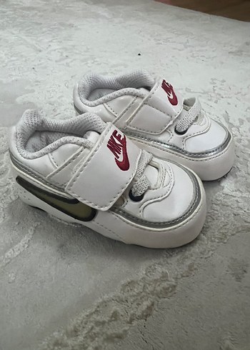 Beyaz Erkek Çocuk Nike Spor Ayakkabı