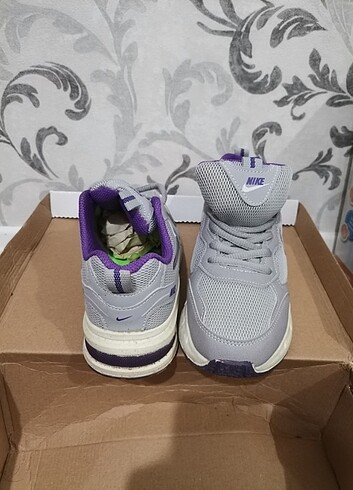 Nike kadın spor ayakkabı  - Görsel 3
