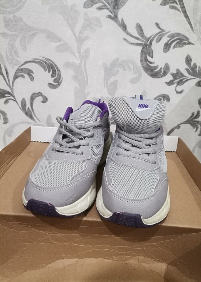 Nike kadın spor ayakkabı  - Görsel 2