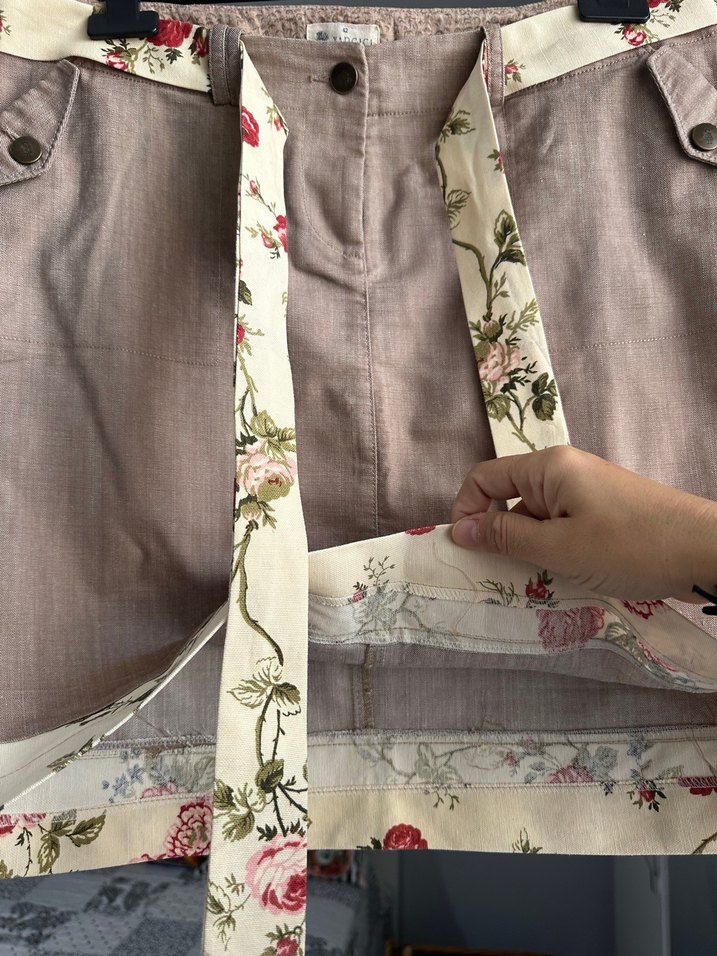 Çiçek Desenli Kuşaklı Mini Hamile Etek - Görsel 2