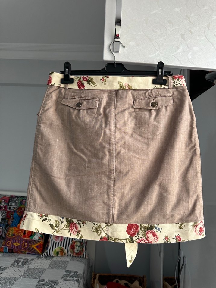 Çiçek Desenli Kuşaklı Mini Hamile Etek - Görsel 3