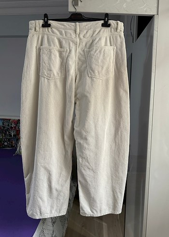 Kadın Beyaz Rahat Kesim Midi Kot Pantolon - Görsel 4