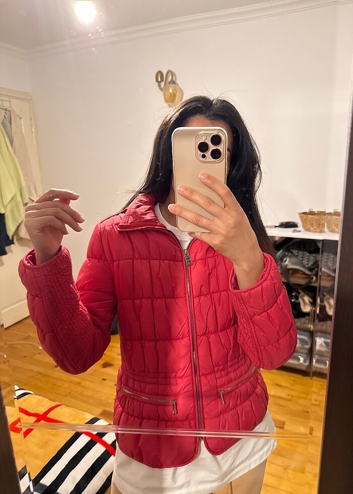 Kirmizi mont - Görsel 2