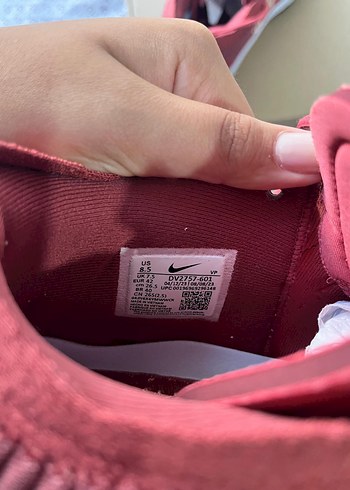 42 Beden Pembe Renkli Nike Basketbol Ayakkabısı