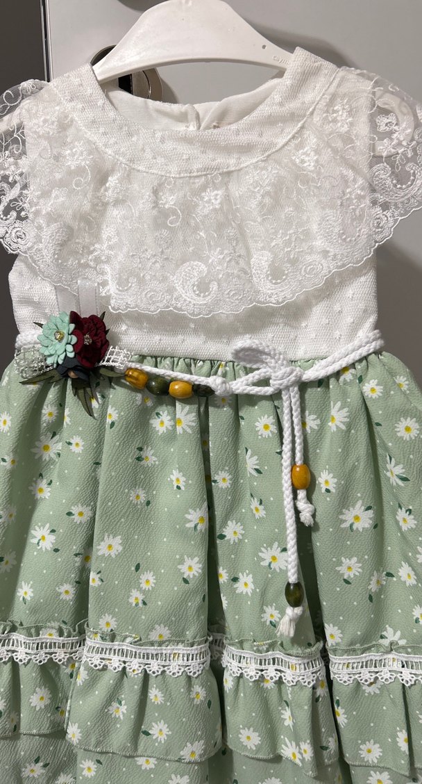 Çiçek Desenli Dantel Detaylı Kız Elbisesi - Görsel 3