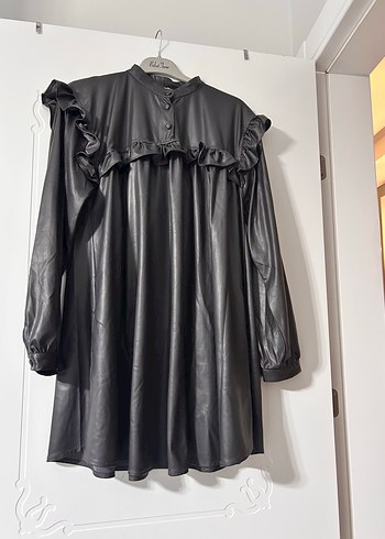 Uzun Kollu Siyah Deri Fırfırlı Tunik - Görsel 2