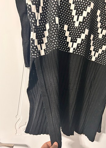 Siyah Desenli Uzun Örme Triko Elbise - Görsel 4