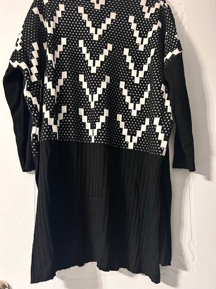 Siyah Desenli Uzun Örme Triko Elbise - Görsel 3