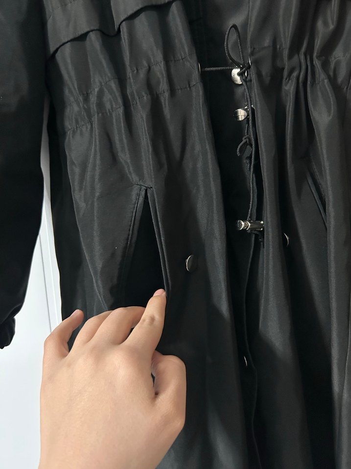 Siyah Uzun Kürklü Kadın Mont - Görsel 5