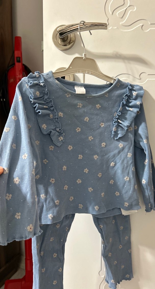 Mavi Çiçek Desenli Bebek Kız Takımı - Görsel 5