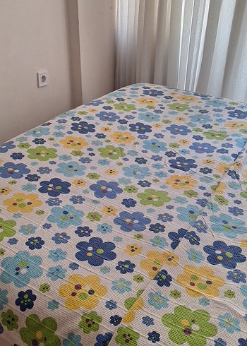 Mavi Çiçek Desenli Yatak Örtüsü pike - Görsel 2