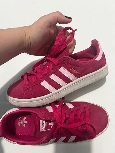 Adidas campus