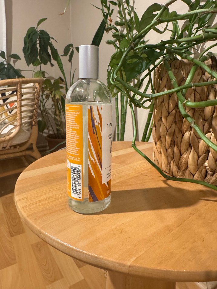 The Body Shop Wild Jasmine Kadın vücut spreyi 100 ml - Görsel 3