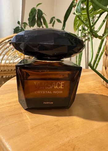 Versace Crystal Noir Parfüm - Görsel 4