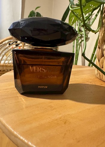 Versace Crystal Noir Parfüm - Görsel 5