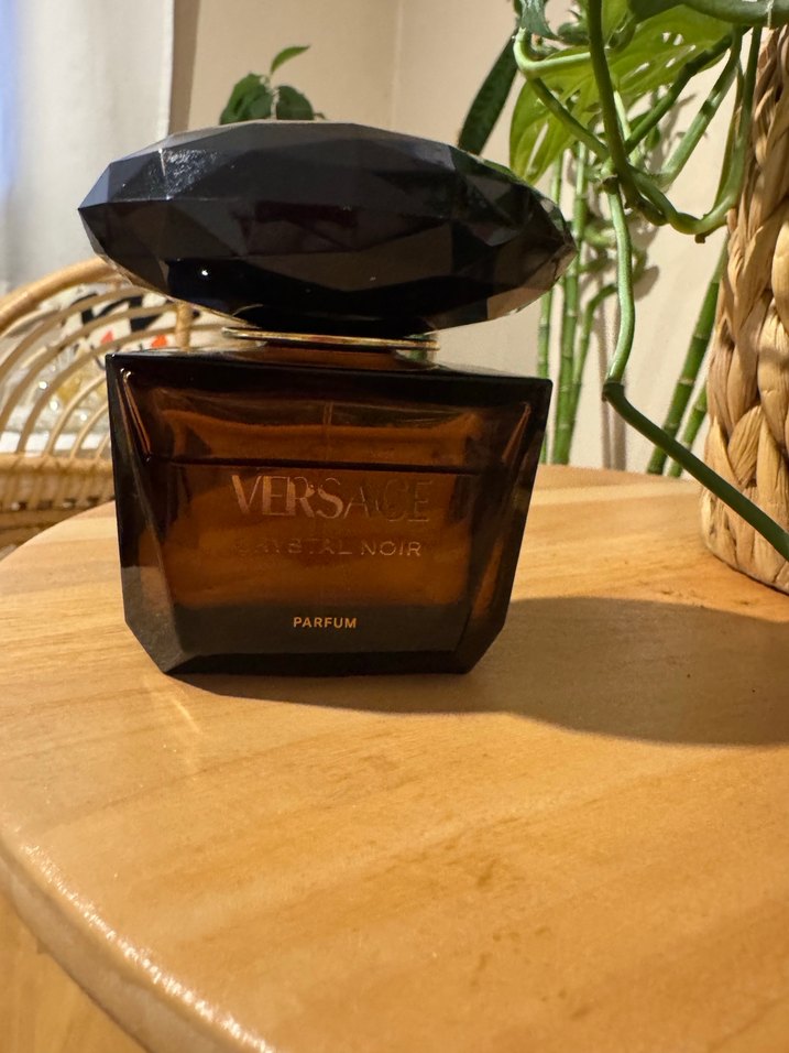 Versace Crystal Noir Parfüm - Görsel 5