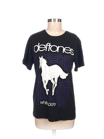 Diğer T-shirt %70 İndirimli.