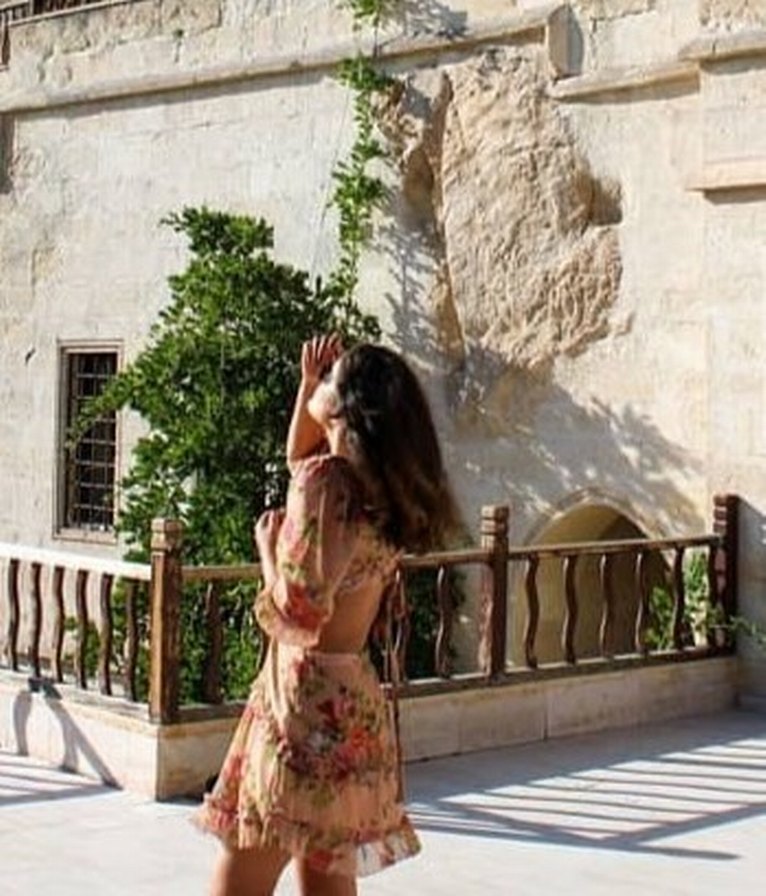 Pembe Çiçekli Kemerli Mini Elbise - Görsel 3