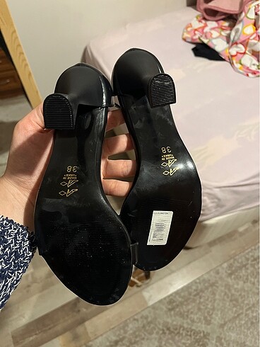 38 Beden siyah Renk Trendyoldan alındı