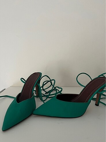 Yeşil bağlamalı topuklu nişantaşı shoes