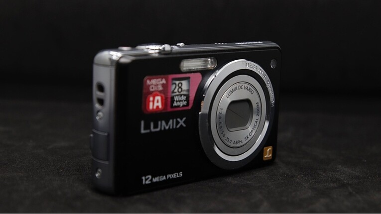 Panasonic LUMİX Dijital Fotoğraf Makinesi