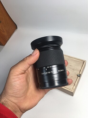 SONY DT 18-70 (F 3.5 ) LENS