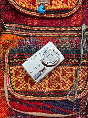 NİKON COOLPİX S220 DİJİTAL FOTOĞRAF MAKİNESİ
