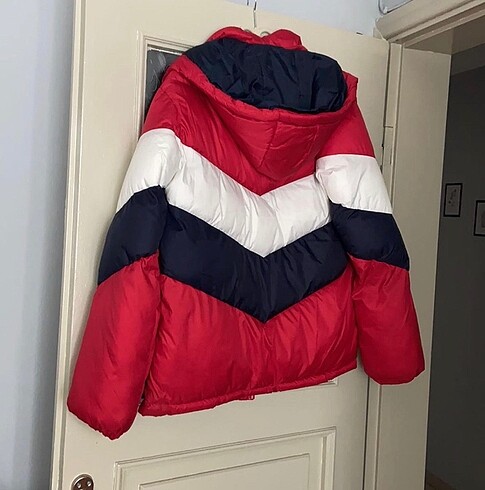 Bershka şişme mont - Görsel 3