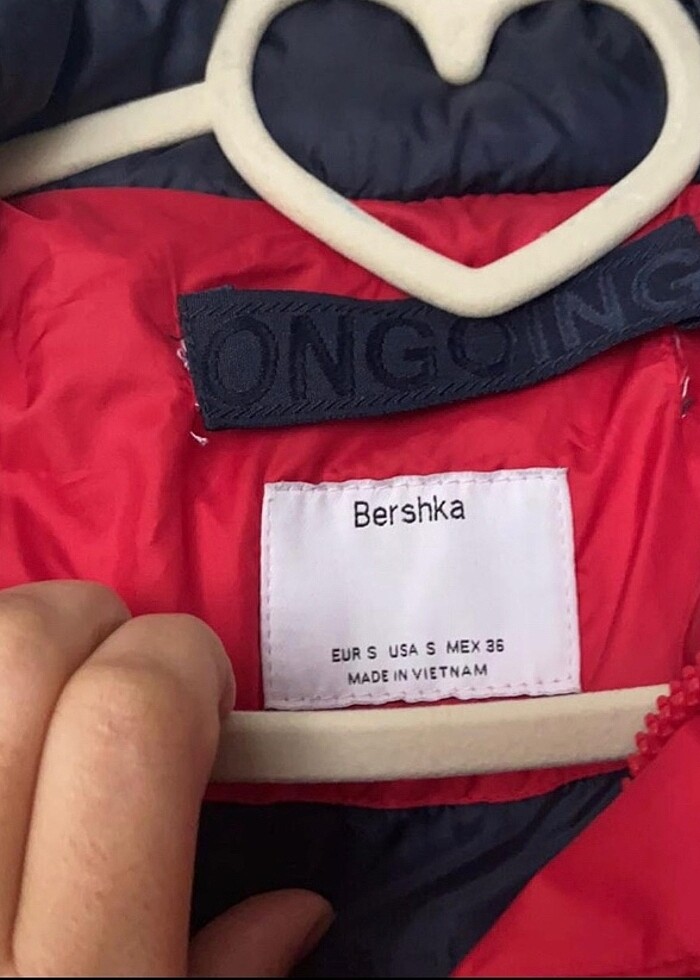 Bershka şişme mont - Görsel 4