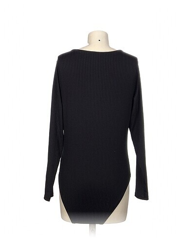 xl Beden H&M Bluz %70 İndirimli.