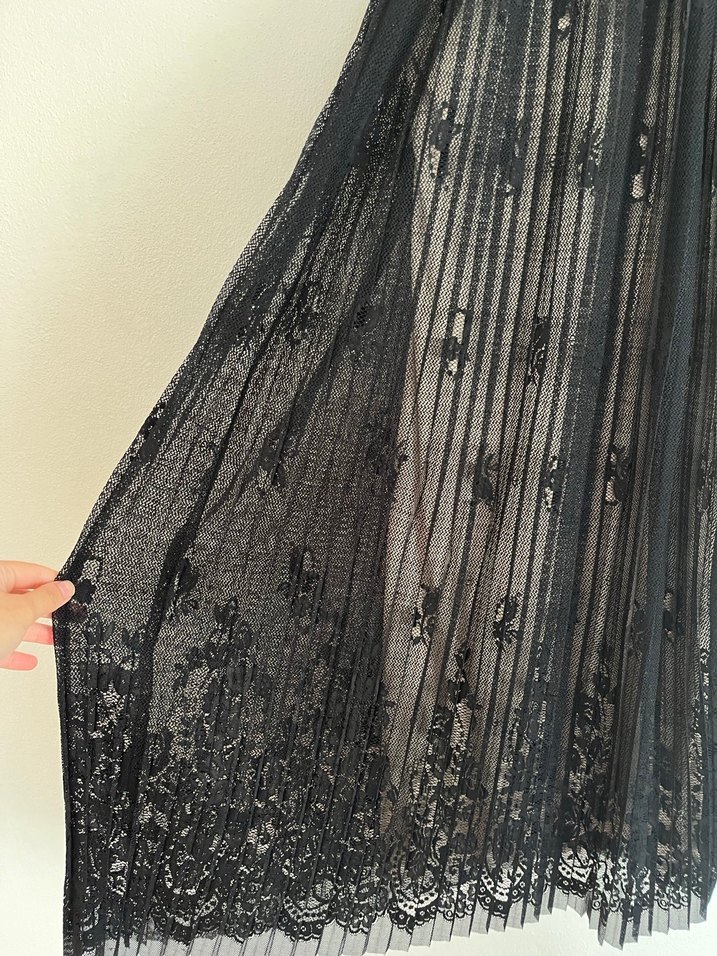 Siyah Pilili Uzun Askılı Gotik Abiye Elbise - Görsel 4