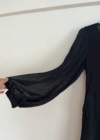 Uzun Kollu Pilili Midi Siyah Elbise - Görsel 2