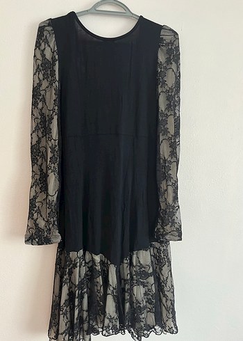 Siyah Dantel Detaylı Uzun Kollu Uzun Elbise - Görsel 3