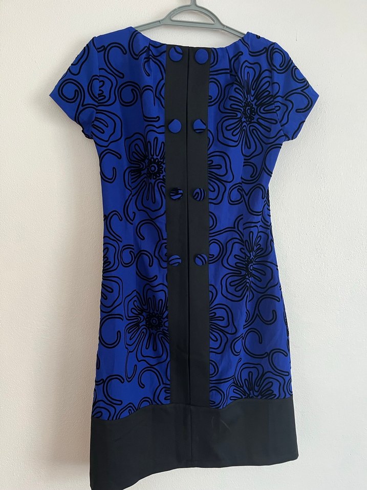 Kısa Kollu Mavi Baskılı Elbise - Görsel 3