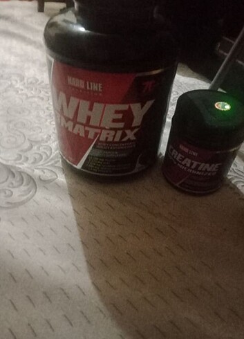Kreatin ve protein tozu