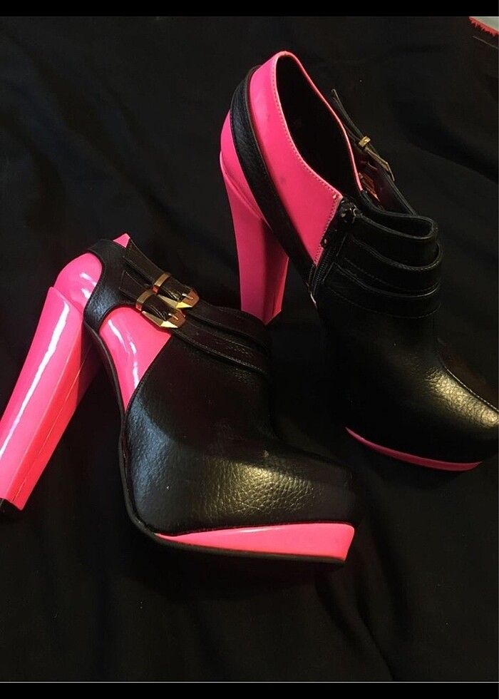 Çok şık marjinal bi ayakkabı bot - Görsel 4