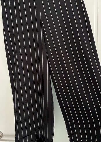 Çizgili Pilili Siyah Midi Kadın Kumaş Pantolon - Görsel 2