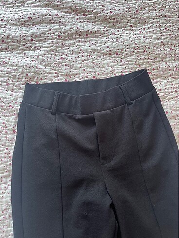 xs Beden Bershka ispanyol paça pantolon