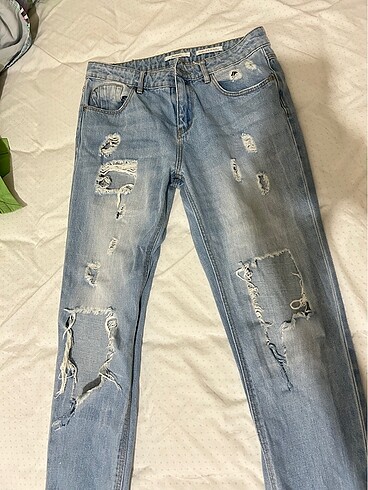 Stradivarius girlfriend jean