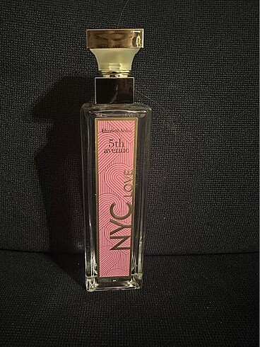 Elizabeth Arden 5th Avenue NYC Love Eau de Parfum 75 ml